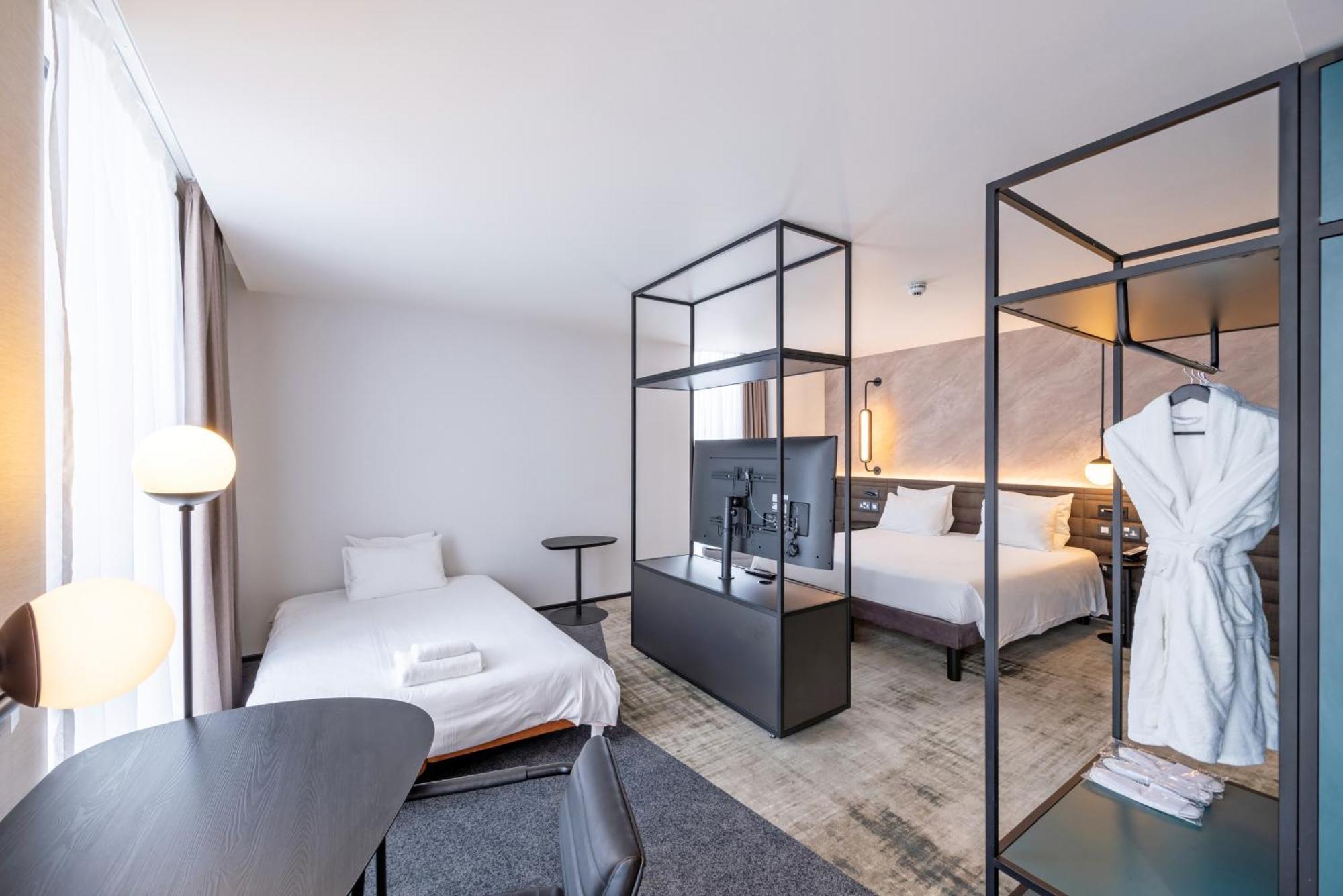 Novotel Liverpool Paddington Village ภายนอก รูปภาพ