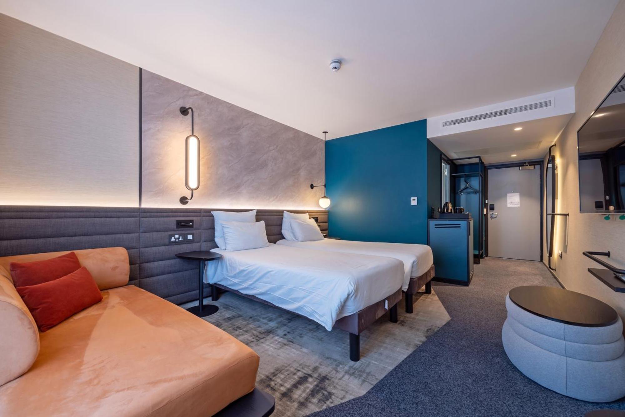 Novotel Liverpool Paddington Village ภายนอก รูปภาพ